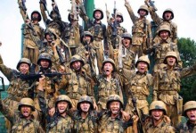 中国教官出装攻略（掌握最佳出装方案，战无不胜！）