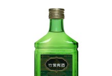 江湖悠悠杏花酒的制作方法（探究杏花酒的主要配方及制作技巧）